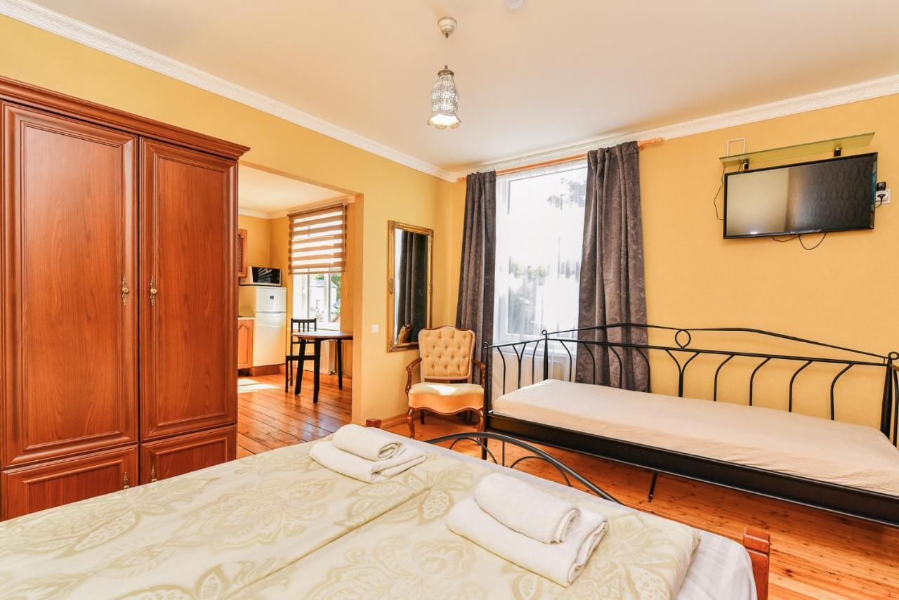 Villa Victoria Вентспилс Екстериор снимка